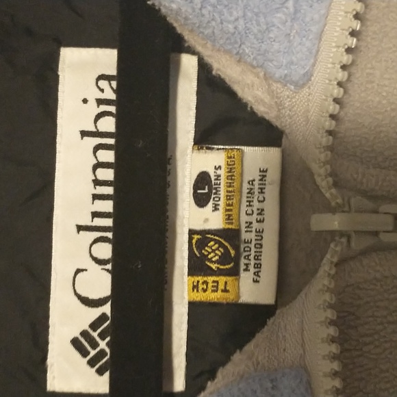 Columbia woman's size L full zip Titanium Tech Interchange fleece jacket - Picture 3 of 16